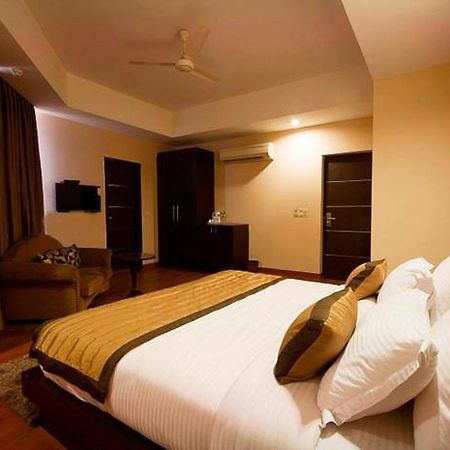 Hotel Shiva International Near By Igi Airport New Delhi Exterior foto