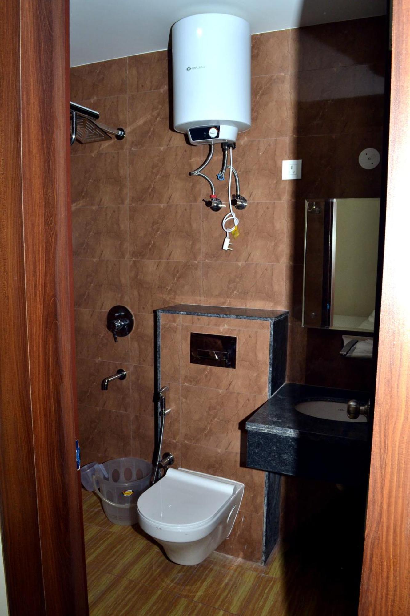 Hotel Shiva International Near By Igi Airport New Delhi Exterior foto